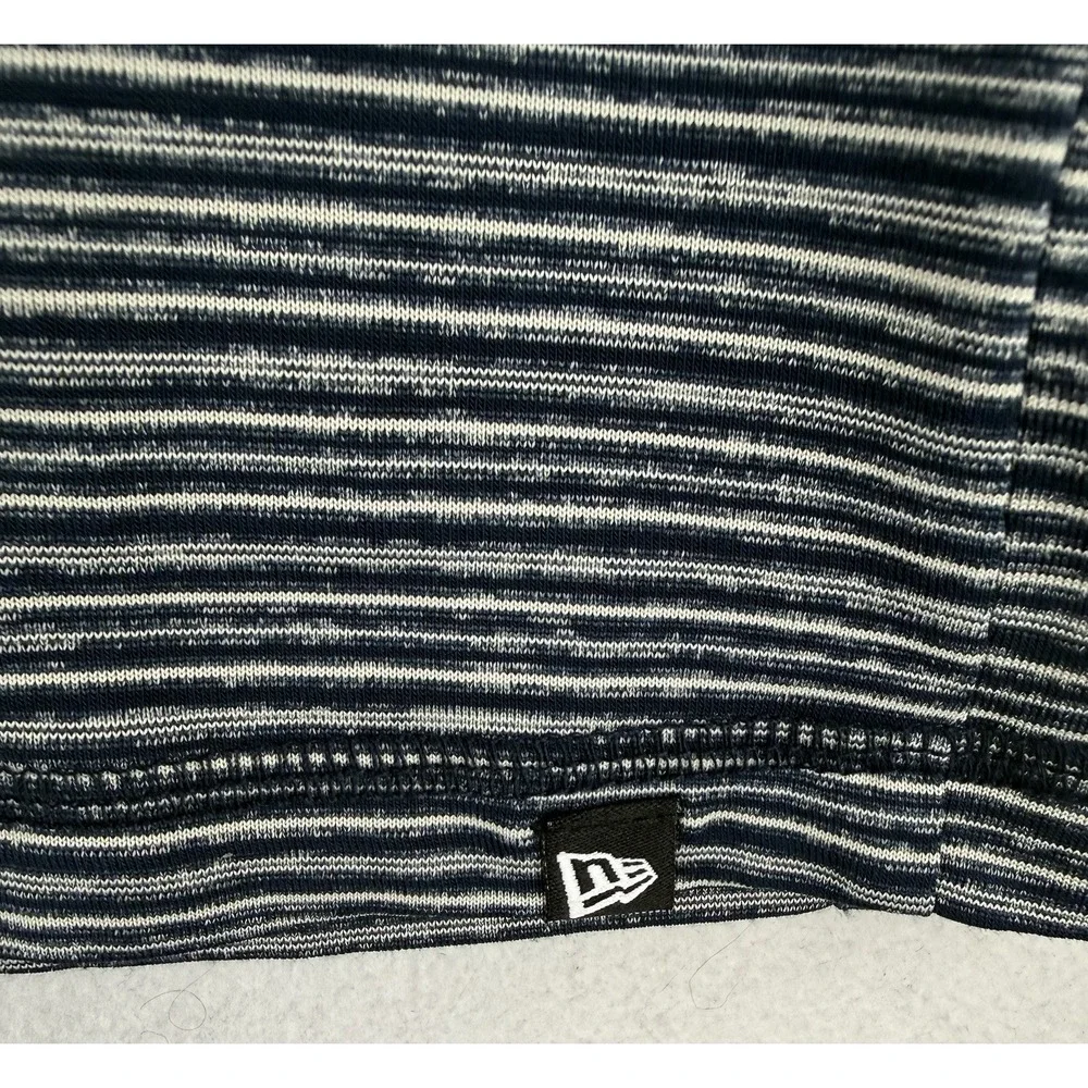 New Era Navy Blue Striped 1/4 Zip‎ Pullover Women's Size Large Thumb Holes NWT
